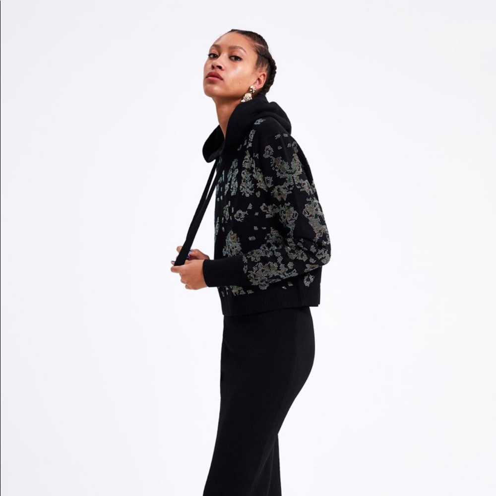 Floral Knit Sweater Black with hoodie and glitter